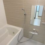 キッチンに風呂のリモコン(風呂)